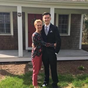 Meet your Posher, Sawyer